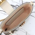 GG PADLOCK SMALL SHOULDER BAG - Image 6