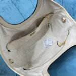 Lvy Leather bag - Image 6