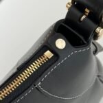GG Emblem medium shoulder bag - Image 6