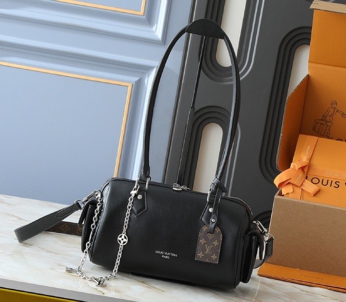 94436D66-9DA1-08B0-06DC-D4D7A052834B.jpg Vibe Speedy Cargo In Black - Image 1