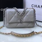 Chanel 19 small