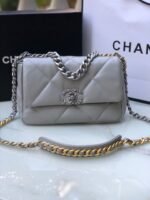 Chanel 19 small
