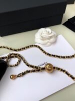 CHANEL CLUTCH - Image 6