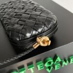 Replica Bottega Veneta Knot Minaudiere On Strap Black Foulard Intreccio Leather - Image 6