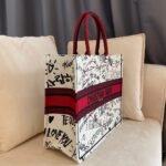 ‘I Love You’ Book Tote  – large - Image 2