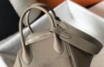 Knockoff Hermes Lindy 30cm bag in gris tourterelle tone - Image 6