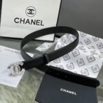 Chanel Red Patent Leather CC Logo Belt - Image 6
