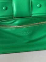 Top Quality Fake Bottega Veneta Chain Cassette Bag In Parakeet - Image 9