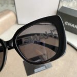 CHANEL Sunglasses - Image 5