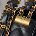 CHANEL MINI FLAP - Image 3