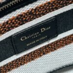 Dior Lady D-Lite Medium Bag Fake in White Dior Petites Fleurs Embroidery - Image 10