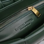 Top Quality Replica Bottega Veneta Chain Cassette Bag In Raintree - Image 7
