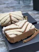 SAINT LAURENT MONOGRAM - Image 4