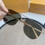Womens Square Sunglasses - Image 6