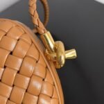 Replica Bottega Veneta Knot Minaudiere On Strap Camel Intreccio Lambskin - Image 8