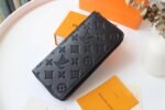 LOUIS VUITTON Wallet Zippy Wallet - Image 2