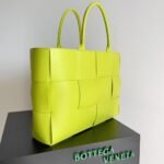 Replica Bottega Veneta Large Arco Tote Bag Kiwi - Image 6