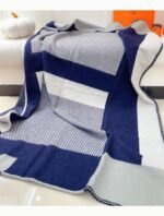 Fake Hermes H Riviera blanket in marine wool and cashmere - Image 8