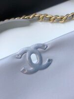 Chanel 19 medium - Image 6
