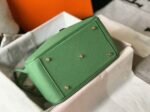 Replica Hermes Lindy 30cm bag in vert criquet shade - Image 7