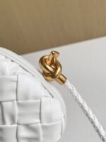 Replica Bottega Veneta Knot Minaudiere On Strap White Foulard Intreccio Leather - Image 6