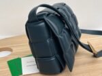 Top Quality Replica Bottega Veneta Padded Cassette Bag In Dark Blue - Image 4