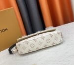 Louis Vuitton Monogram Dune Canvas Ivy Wallet With Chain And Strap - Image 4