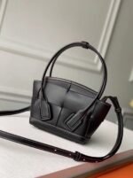 Top Quality Replica Bottega Veneta Arco Mini Bag In Black - Image 4