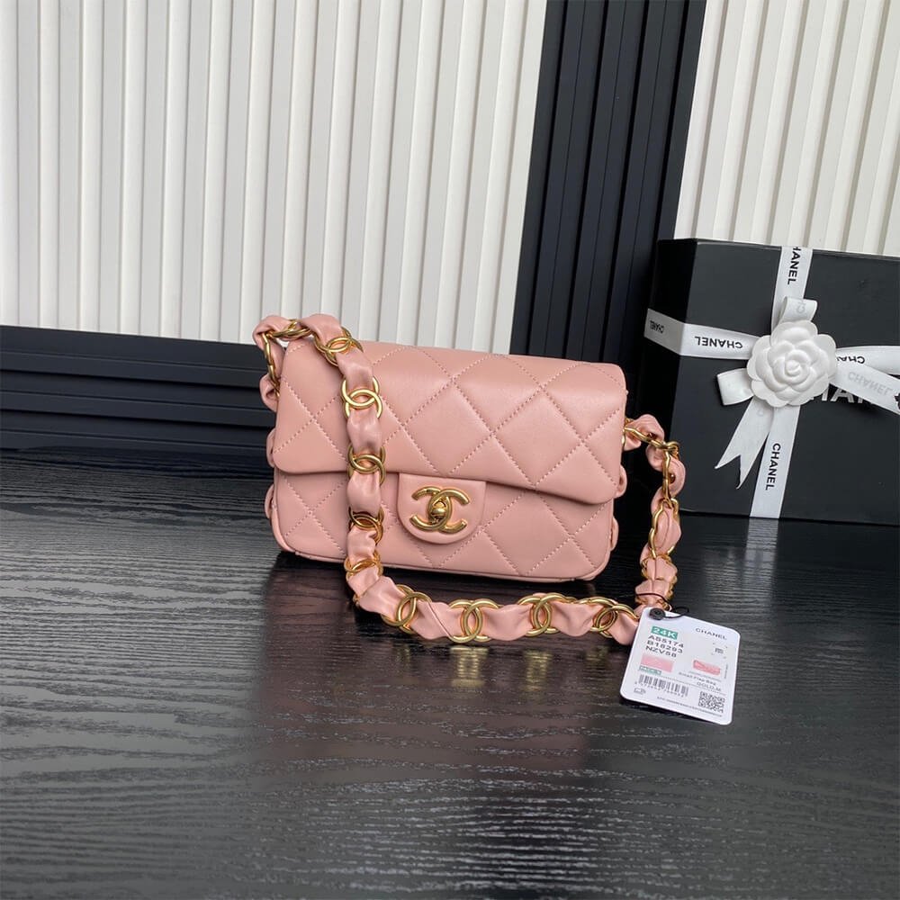 A776055D-1A27-D087-4F1A-7EA4FF8B4059.jpg CHANEL Small Flap Bag(high-end grade) - Image 1