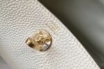 Replica Hermes Lindy Mini handbag in white clemence leather - Image 3