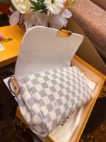 Favorite MM - Image 7