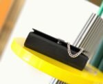 Replica Saint Laurent Kate Small Chain Bag Noir - Image 4