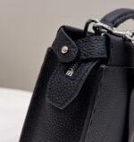 Fendi O’Lock Zipper - Image 6