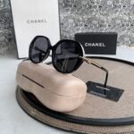 Round Sunglasses - Image 2
