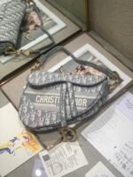 Dior Oblique Saddle Bag - Image 5