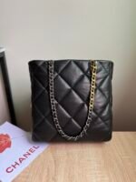 CHANEL 19 SHOPPING BAG - Image 2