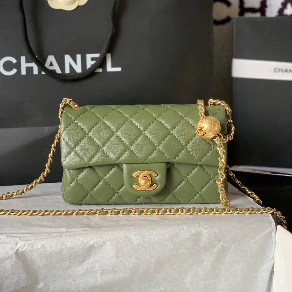B0D13CFC-1EED-9A74-4DA5-9BF92C9EB281.jpg Chanel Pearl Crush Mini Rectangular Flap - Image 1