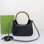 Gucci Diana Medium Shoulder Bag - Image 2