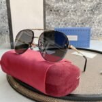 GUCCI SUNGLASSES - Image 2