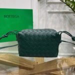 Knockoff Bottega Veneta Loop Small Bag Raintree - Image 6