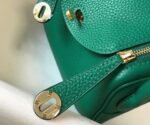 Designer replica Hermes Lindy Mini handbag in green clemence leather - Image 5