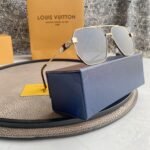 LV SUNGLASSES - Image 2