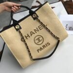 CHANEL TOTE - Image 7