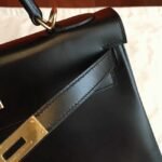 Black Box Replica Hermes Kelly Retourne 32cm Sophisticated Handbag - Image 3
