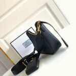 Prada Re-Edition 2005 Shoulder Bag Fake in Black - Image 10
