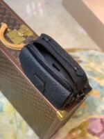 S LOCK SLING BAG - Image 8