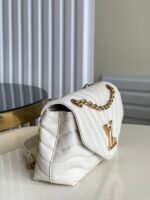 LV NEW WAVE CHAIN BAG - Image 5