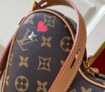 Louis Vuitton Monogram Canvas Game On Coeur Bag - Image 8