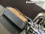 CASSANDRA MEDIUM CHAIN BAG IN CROCODILE-EMBOSSED SHINY LEATHER - Image 8