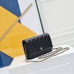 Chanel classic chain wallet - Image 3